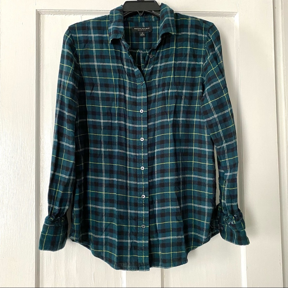 Banana Republic Green Plaid Button Up Shirt - Picture 2 of 5